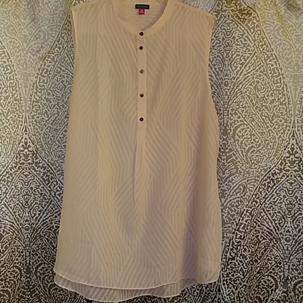 Vince Camuto Top